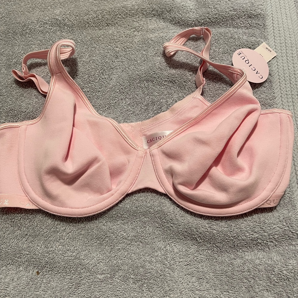 NWT Cacique T-shirt bra 38D
